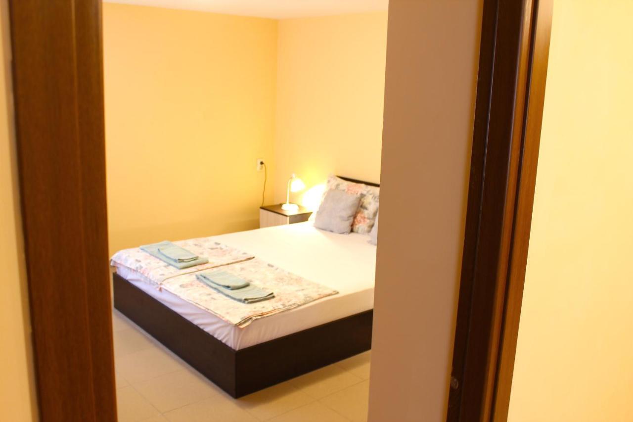 Guest House "Emily" In Troshevo 바르나 외부 사진