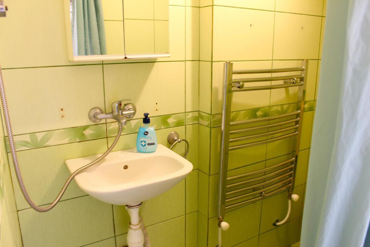 Guest House "Emily" In Troshevo 바르나 외부 사진